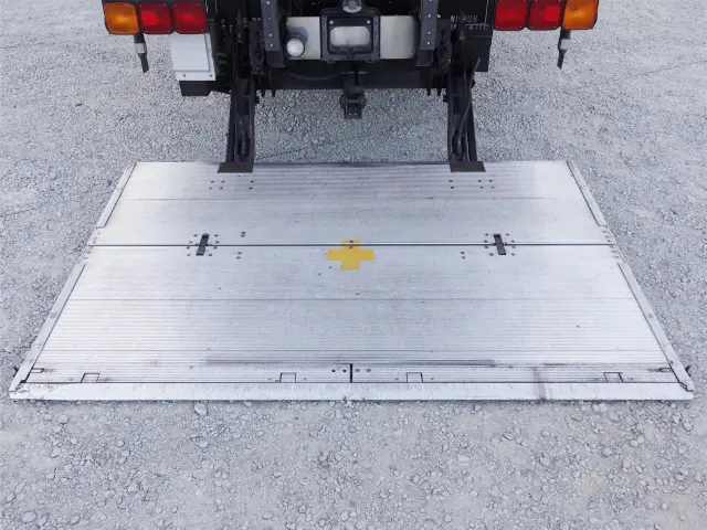 三菱 ファイター QKG-FK72FZ(2WD)の写真13