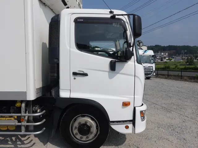 日野 レンジャー 2KG-FJ2ABG(2WD)の写真4
