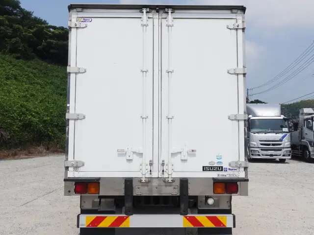 いすゞ フォワード TKG-FRR90S2(2WD)の写真6