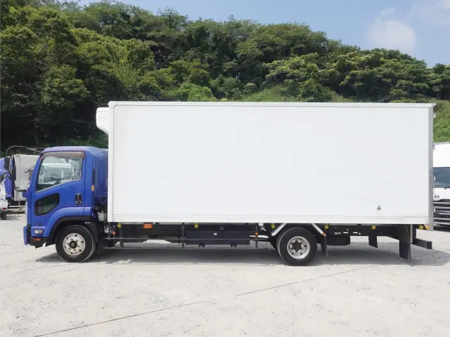 いすゞ フォワード TKG-FRR90S2(2WD)の写真8