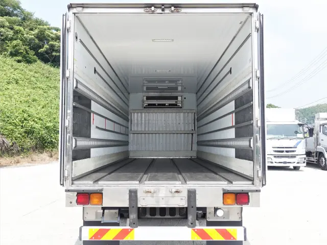 いすゞ フォワード TKG-FRR90S2(2WD)の写真10