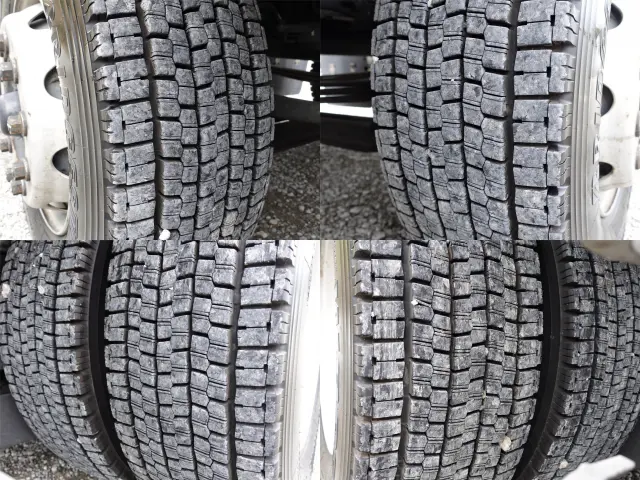 いすゞ ギガ QKG-CYE77BZ(6x2)の写真12