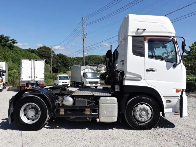 UD クオン QKG-GK5XAB(2WD)の写真5