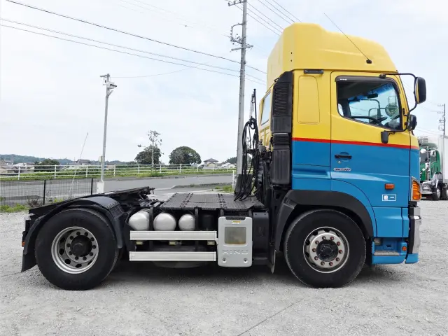 日野 プロフィア LKG-SH1EDAG(2WD)の写真8