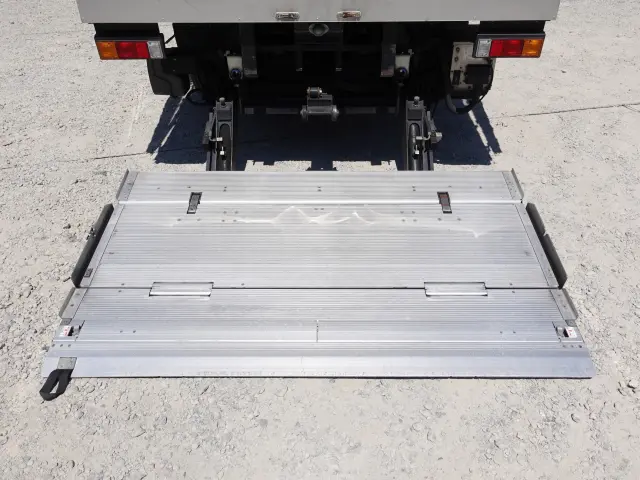 三菱 キャンター TRG-FEB8W(2WD)の写真11