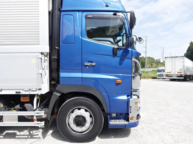 日野 プロフィア 2DG-FR1AHG(6x2)の写真7