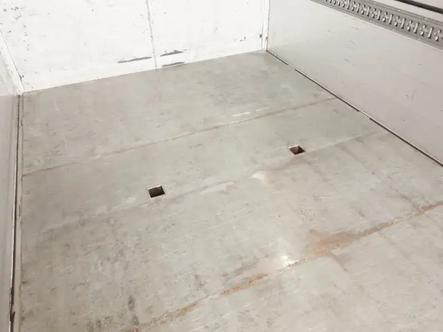 日野 プロフィア 2DG-FR1AHG(6x2)の写真18