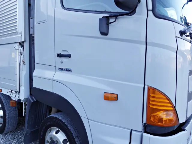 日野 プロフィア QKG-FW1EXBG(8x4)の写真6