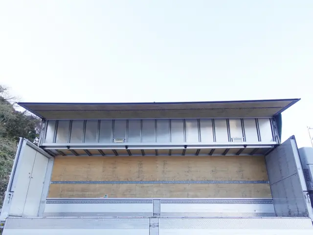 日野 プロフィア QKG-FW1EXBG(8x4)の写真15