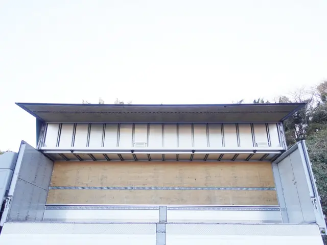 日野 プロフィア QKG-FW1EXBG(8x4)の写真16