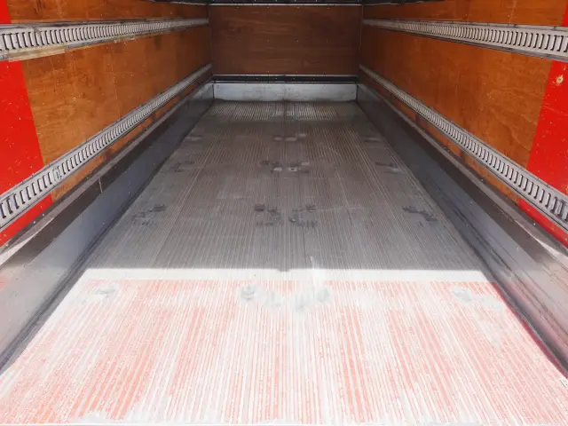 日野 レンジャー TKG-GD7JLAG(2WD)の写真16