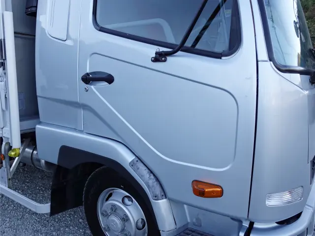 三菱 ファイター TKG-FK64F(2WD)の写真6