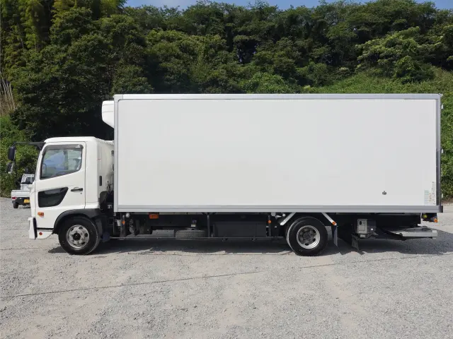 日野 レンジャー 2KG-FC2ABG(2WD)の写真9