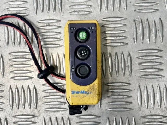 いすゞ フォワード TKG-FRR90T2(2WD)の写真11