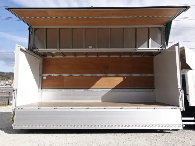 いすゞ フォワード 2RC-FRR90S2(2WD)の写真15