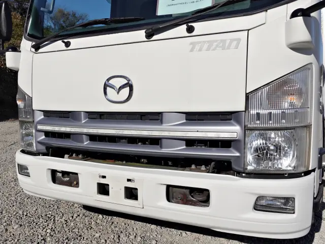 いすゞ エルフ BKG-LPR85AN(2WD)の写真6