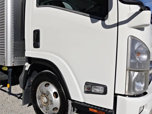 いすゞ エルフ BKG-LPR85AN(2WD)の写真8