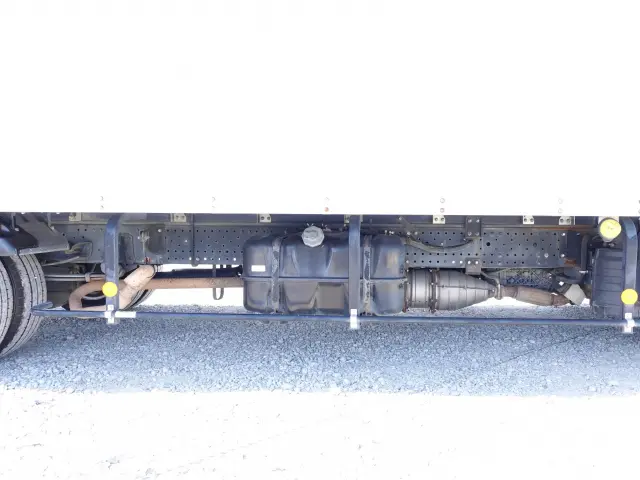 いすゞ エルフ BKG-LPR85AN(2WD)の写真21