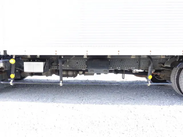 いすゞ エルフ BKG-LPR85AN(2WD)の写真25