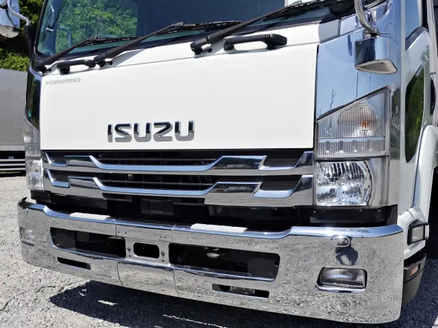 いすゞ フォワード 2RG-FRR90T2(2WD)の写真5