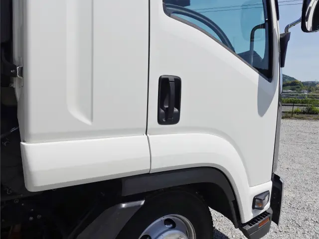 いすゞ フォワード 2RG-FRR90T2(2WD)の写真11