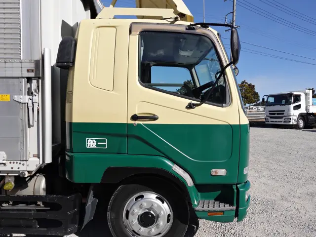 三菱 ファイター PJ-FK62FZ(2WD)の写真5