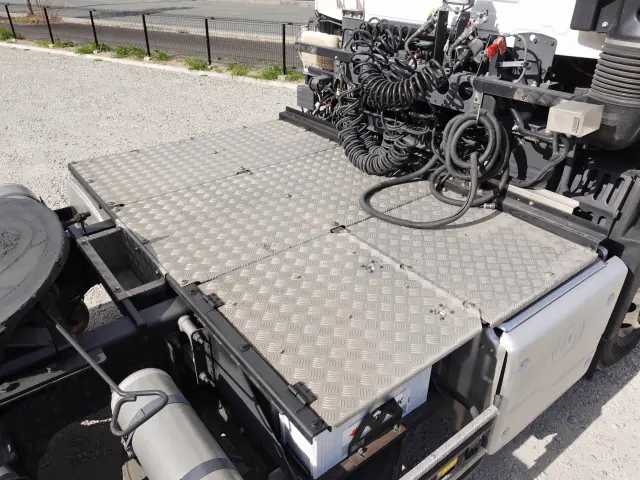 ＵＤ クオン 2PG-GK5AAD(2WD)の写真15