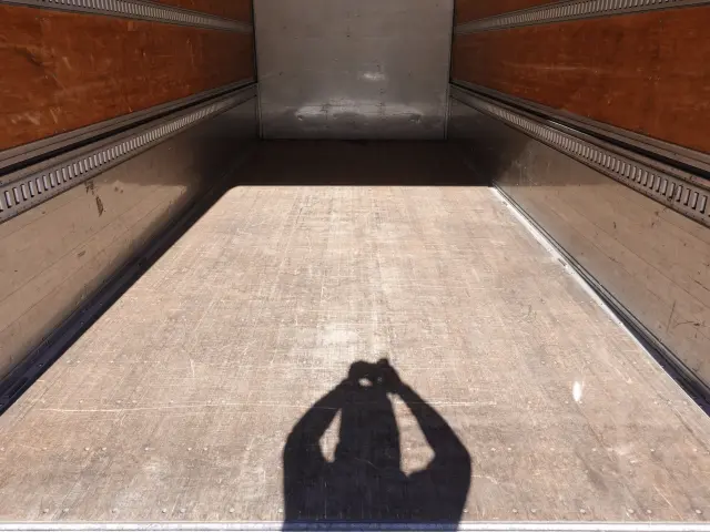 いすゞ フォワード TKG-FRR90S2(2WD)の写真14