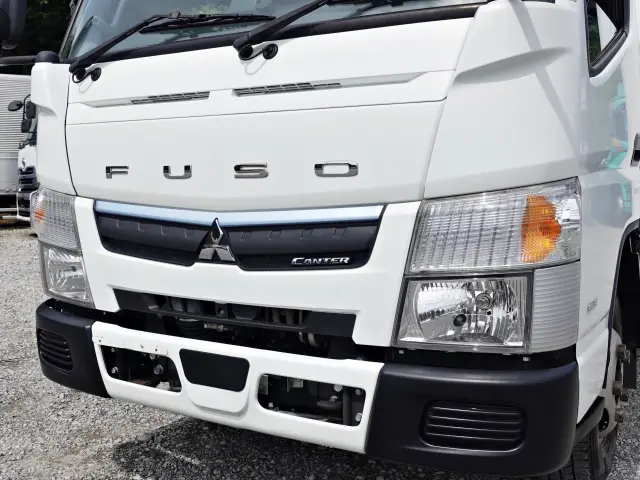 三菱 キャンター TPG-FBA20(2WD)の写真4