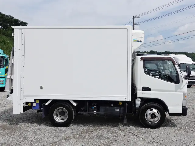 三菱 キャンター TPG-FBA20(2WD)の写真8