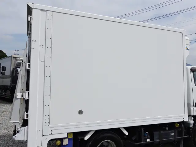 三菱 キャンター TPG-FBA20(2WD)の写真9