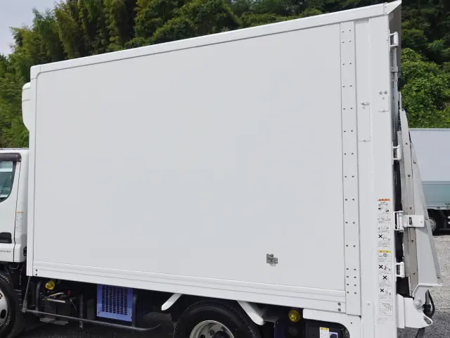 三菱 キャンター TPG-FBA20(2WD)の写真12