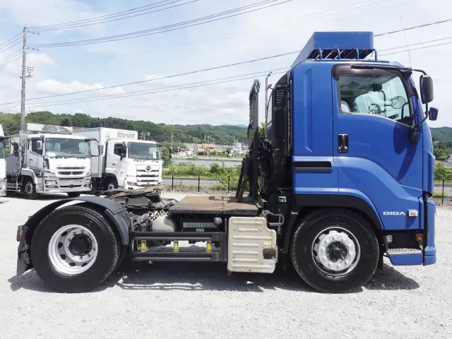 いすゞ ギガ QKG-EXD52BD(2WD)の写真5