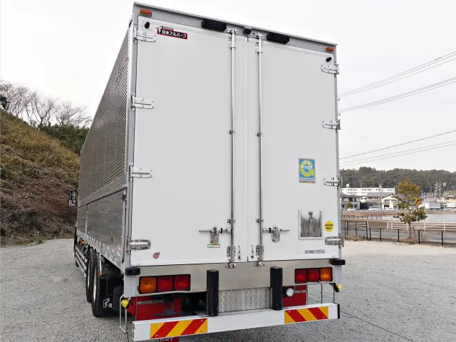 UD クオン QKG-DC5ZA(6x2)の写真10