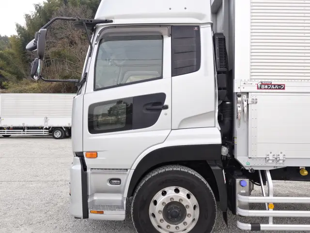 UD クオン QKG-DC5ZA(6x2)の写真14