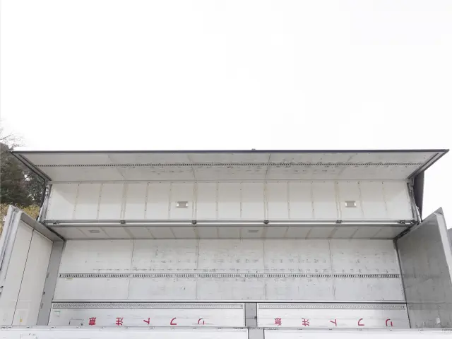 UD クオン QKG-DC5ZA(6x2)の写真15