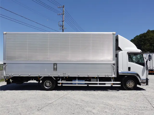 いすゞ フォワード TKG-FRR90T2(2WD)の写真8