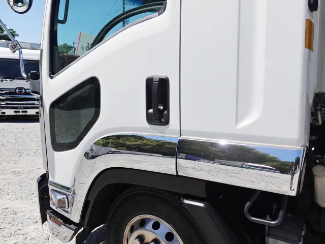 いすゞ フォワード TKG-FRR90T2(2WD)の写真13