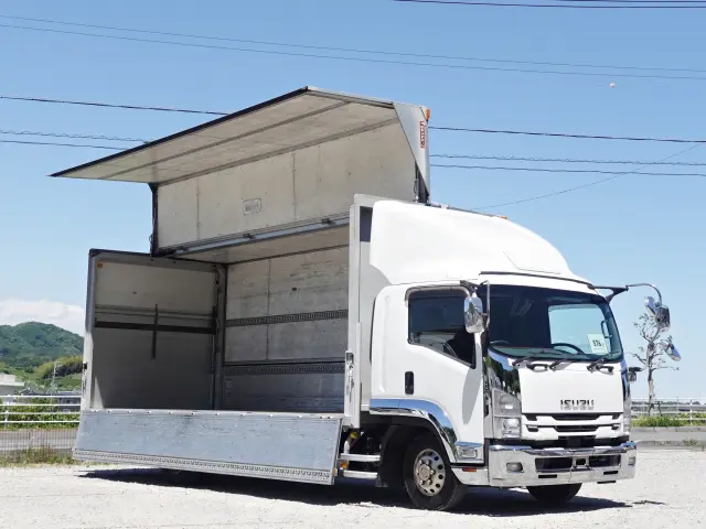 いすゞ フォワード TKG-FRR90T2(2WD)の写真32