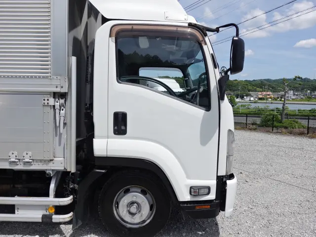 いすゞ フォワード TKG-FRR90S2(2WD)の写真7