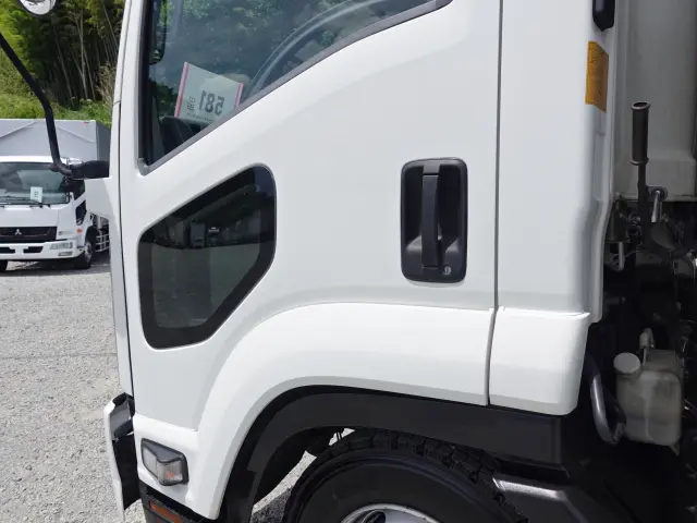 いすゞ フォワード TKG-FRR90S2(2WD)の写真12