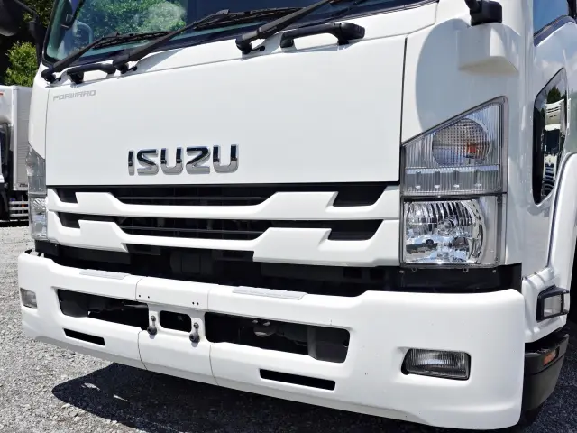 いすゞ フォワード 2RG-FRR90T2(2WD)の写真4