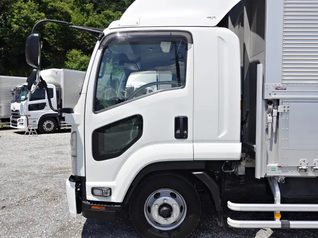 いすゞ フォワード 2RG-FRR90T2(2WD)の写真7