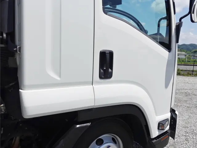 いすゞ フォワード 2RG-FRR90T2(2WD)の写真12