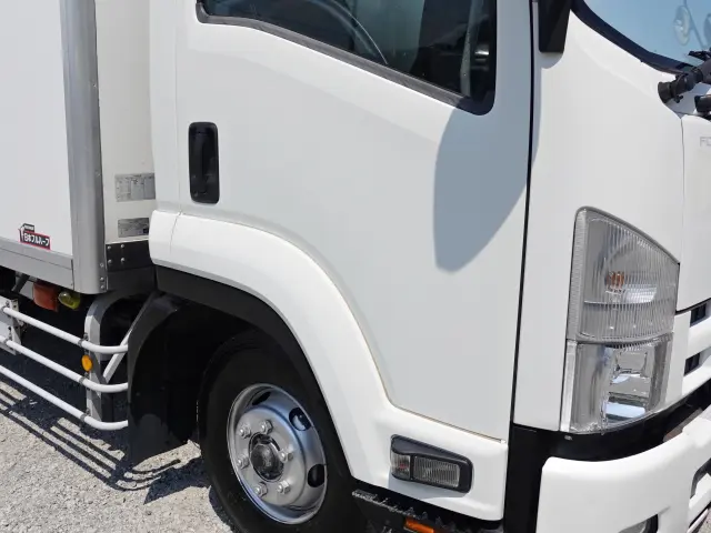 いすゞ フォワード SKG-FSR90T2(2WD)の写真6