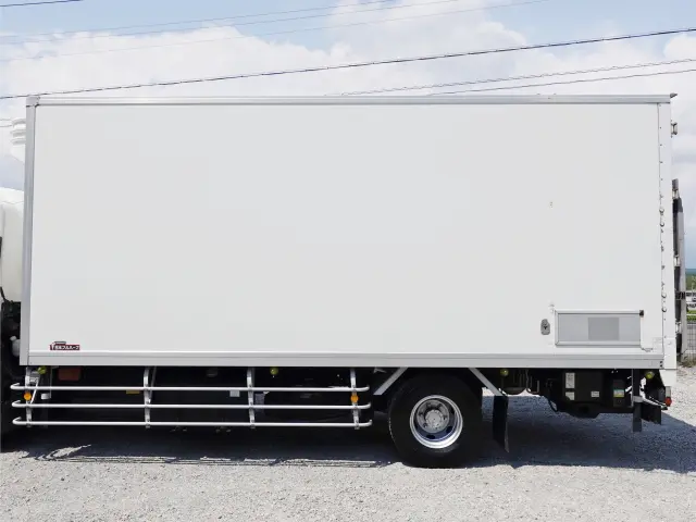 いすゞ フォワード SKG-FSR90T2(2WD)の写真11