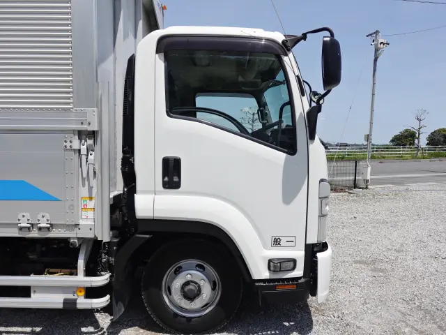 いすゞ フォワード 2RG-FRR90S2(2WD)の写真7
