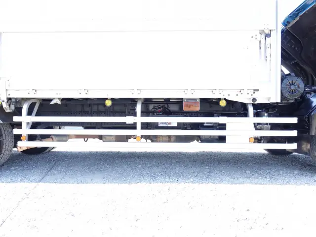 いすゞ フォワード LKG-FTR90S2(2WD)の写真15