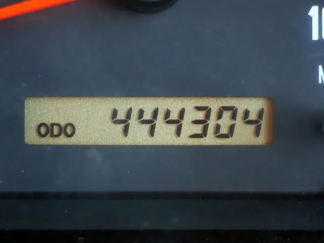 いすゞ フォワード LKG-FTR90S2(2WD)の写真22