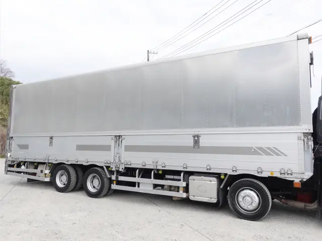 ＵＤ クオン QKG-CG5ZA(8x4)の写真8